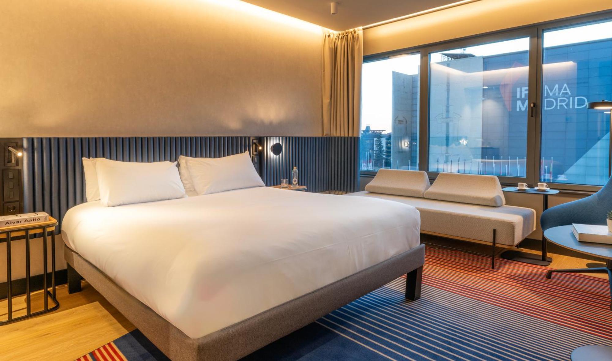Готель Pullman Madrid Airport & Feria Екстер'єр фото