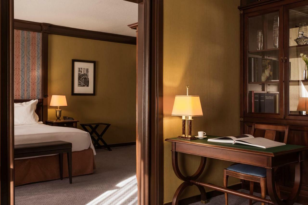 Готель Pullman Madrid Airport & Feria Екстер'єр фото